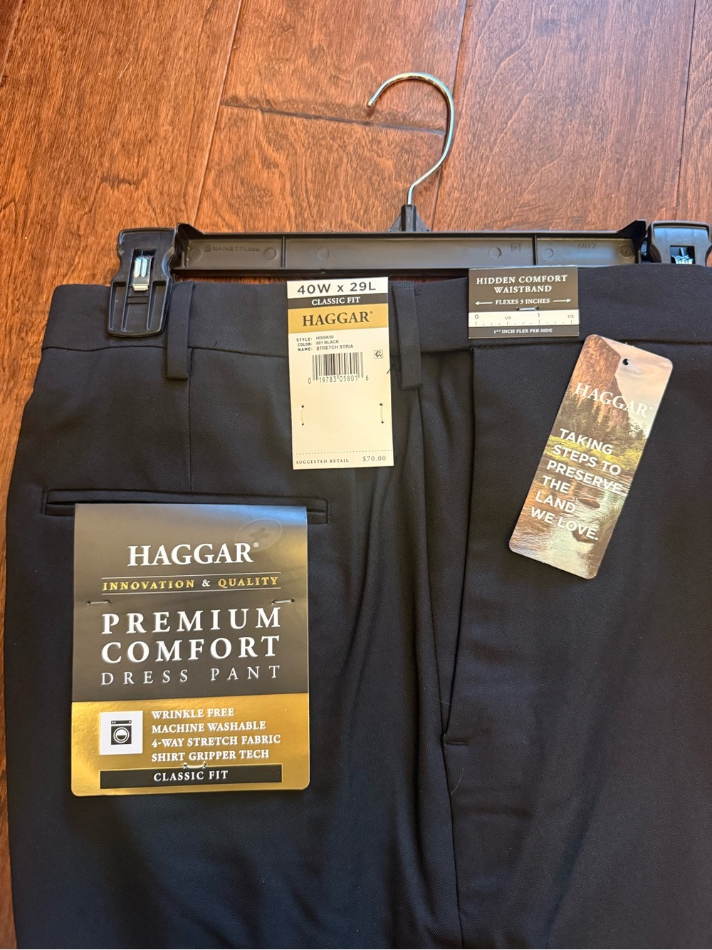 Haggar Men’s Premium Comfort Dress Pants Black